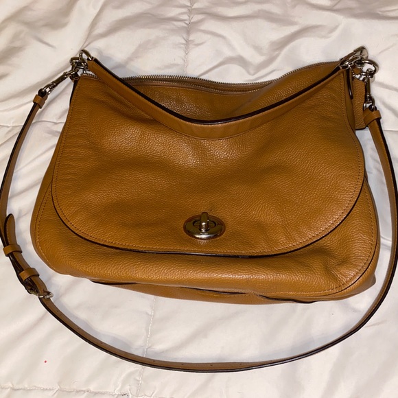 Coach purse - Picture 1 of 8